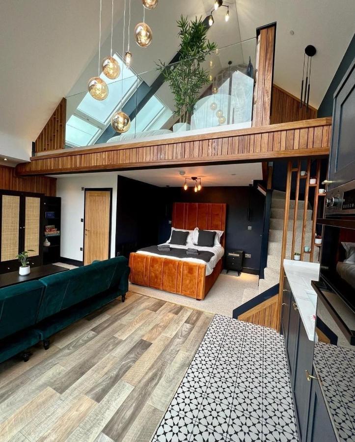 Plas Coch Luxury Barn *